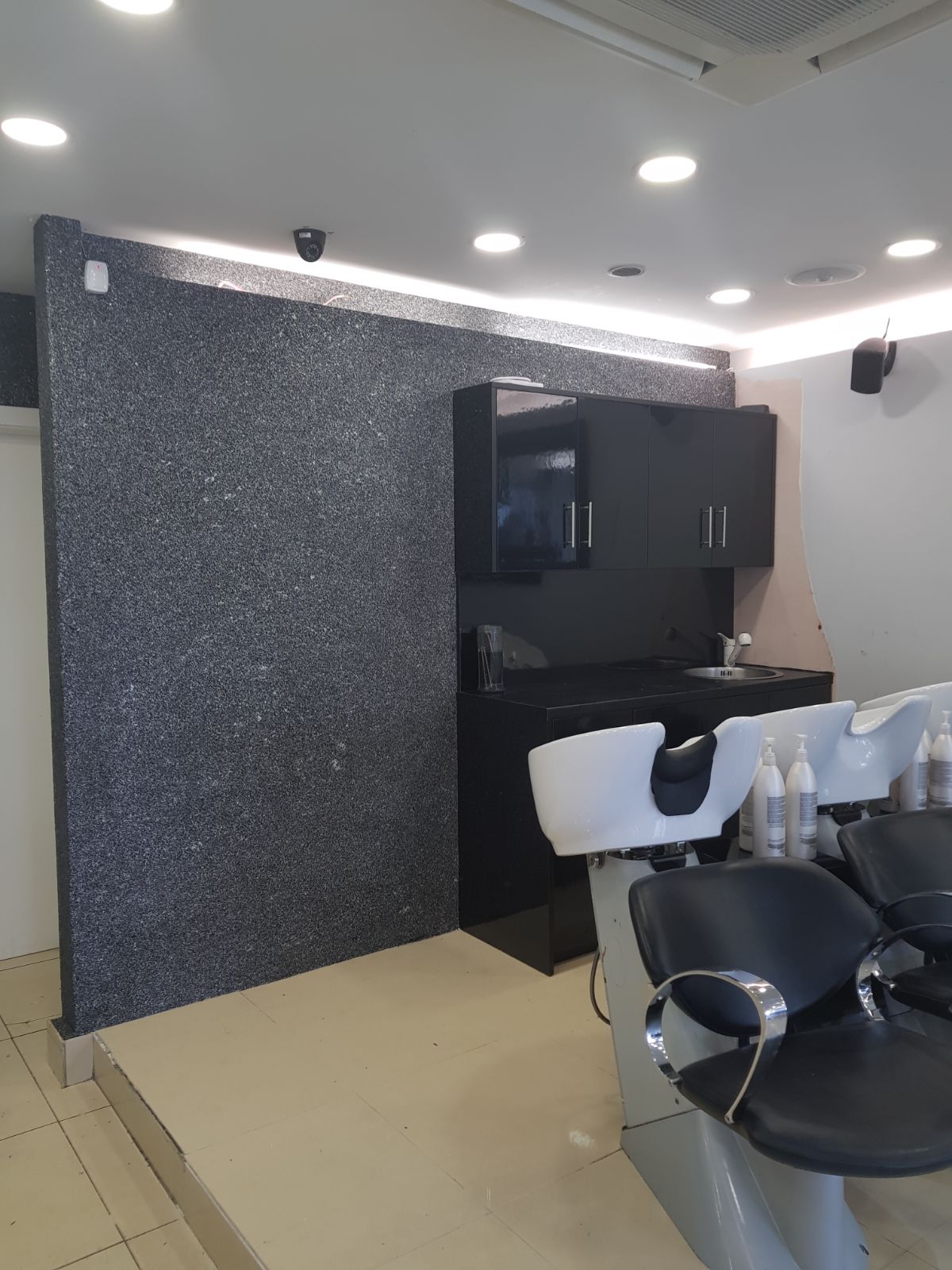 saloon (1)